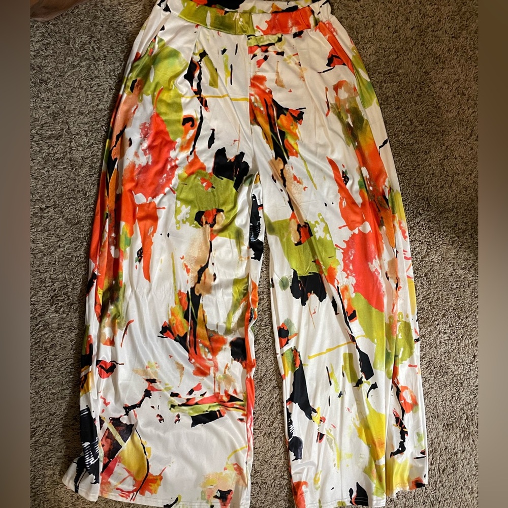 Colorful Abstract Print Set - Picture 2 of 3